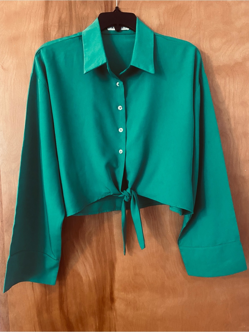 Rivir Women's Green Tie-Front Button Shirt